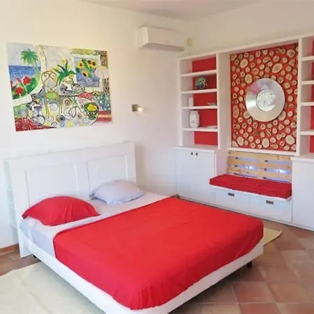 Gigaro Vue Mer, Piscine, Pool House, Plage Privee.